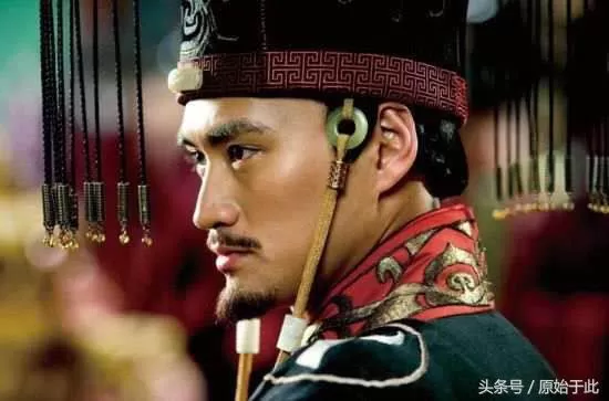 古代的人們十分講求迷信,在做很多事情之前都要占卜、