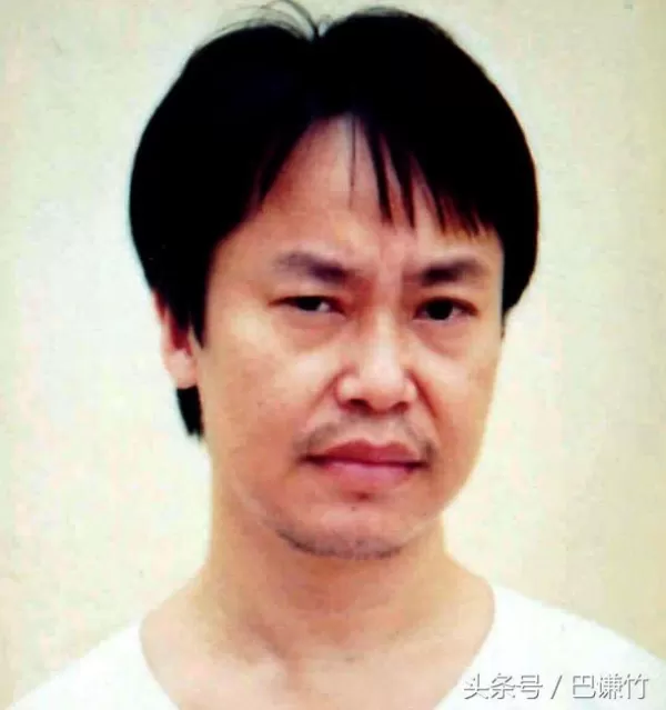 子強儘管是一個天不怕地不怕的悍匪,但是他很迷信,也是非常敬重鬼神的。